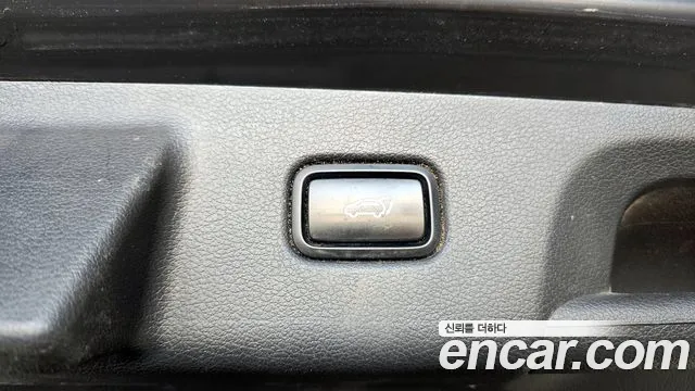Hyundai Palisade Palisade Дизель 2.2 2WD — Фото автомобиля 27