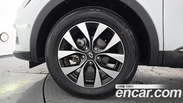 Renault Korea XM3 — Фото автомобиля 5