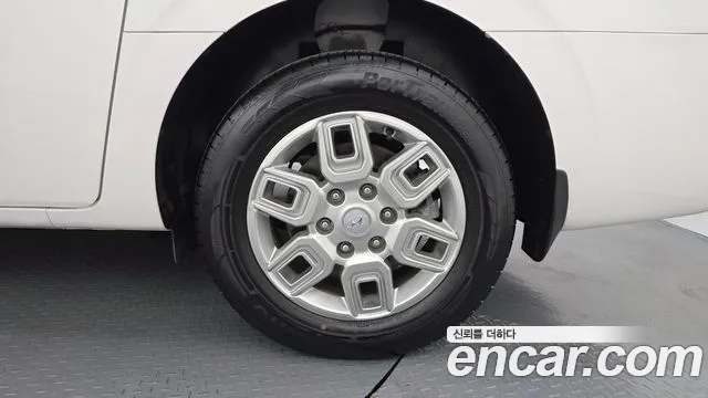 Hyundai Staria — Фото автомобиля 6