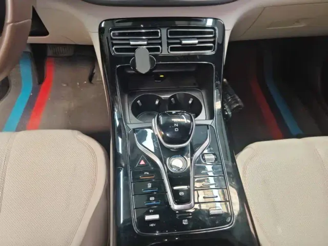 BYD Qin PLUS — Фото автомобиля 13