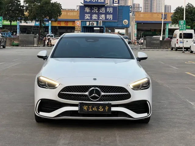 Mercedes-Benz C-Class — Фото автомобиля 2