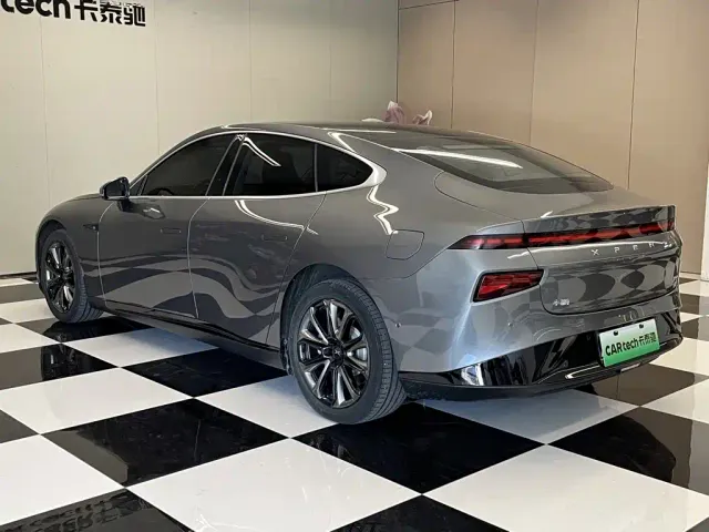 Xpeng P7 — Фото автомобиля 6