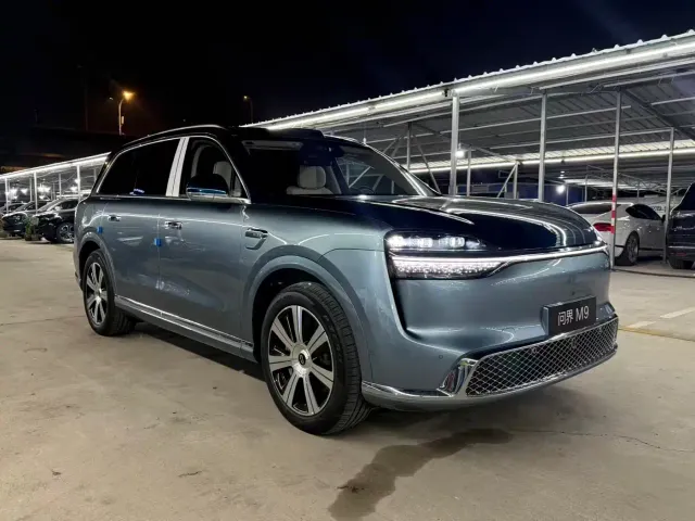 Aito M9 — Фото автомобиля 3