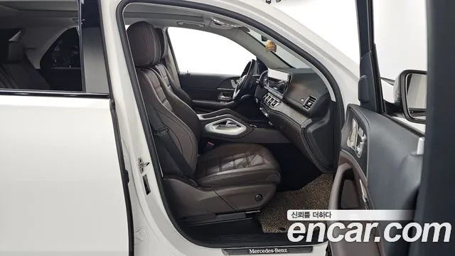 Mercedes-Benz GLE-Class — Фото автомобиля 11