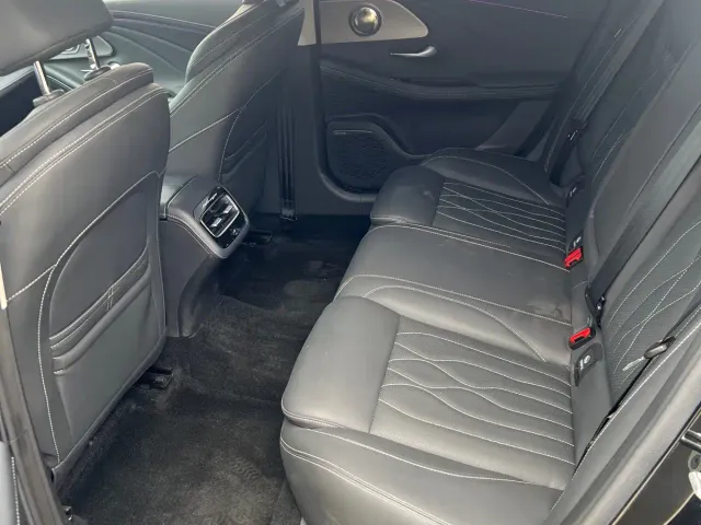 Chery Arrizo 8 2024 High-Performance 2.0T DCT Royal — Фото автомобиля 13