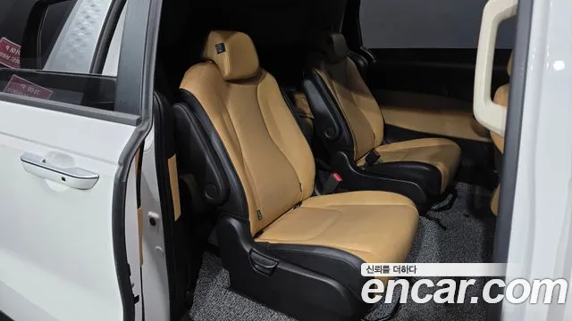 Kia Carnival 4th Gen — Фото автомобиля 12