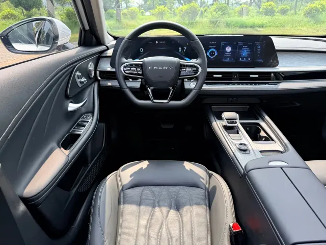 Chery Arrizo 8 — Фото автомобиля 16