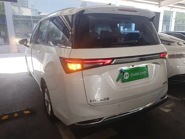 Wuling Jiachen — Фото автомобиля 4