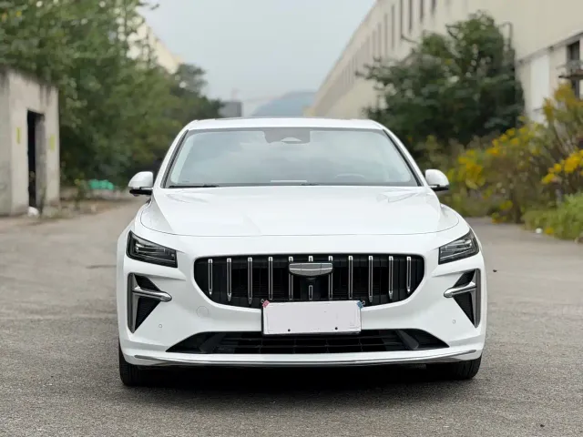 Geely Xingrui — Фото автомобиля 2