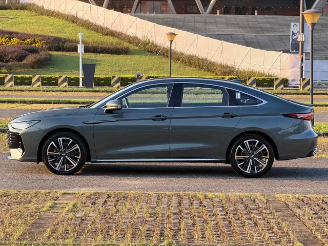 Chery Arrizo 8 PRO — Фото автомобиля 8