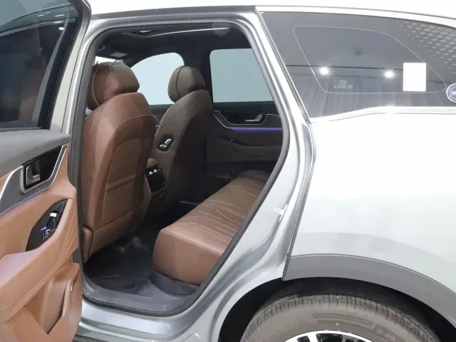 Chery Tiggo 9 — Фото автомобиля 17