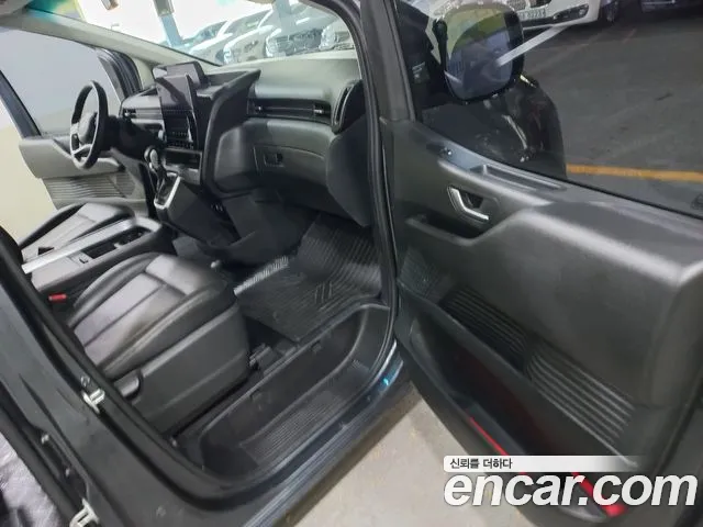 Hyundai Staria — Фото автомобиля 10