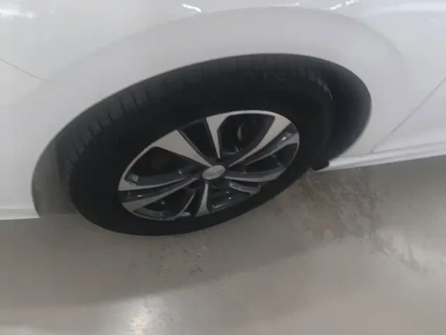 Changan Eado — Фото автомобиля 24
