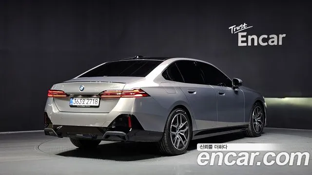 BMW 5-Series — Фото автомобиля 2