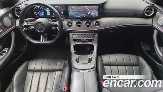 Mercedes-Benz E-Class — Фото автомобиля 7