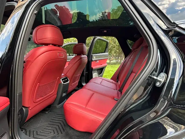 Aito M5 — Фото автомобиля 10