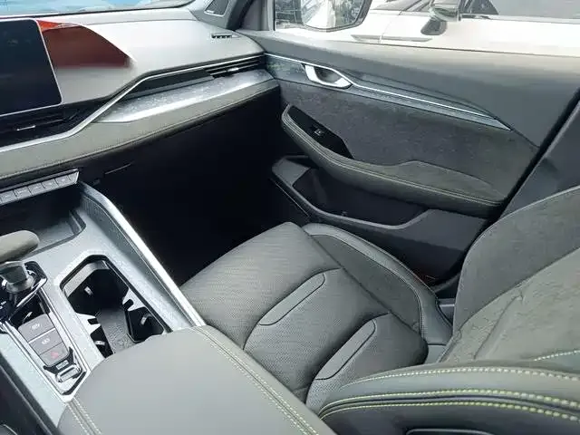 Geely Xingrui — Фото автомобиля 9