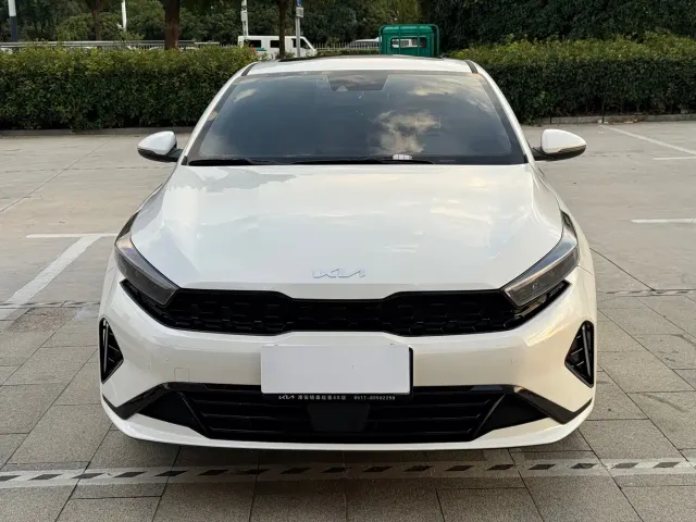 Kia K3 — Фото автомобиля 2