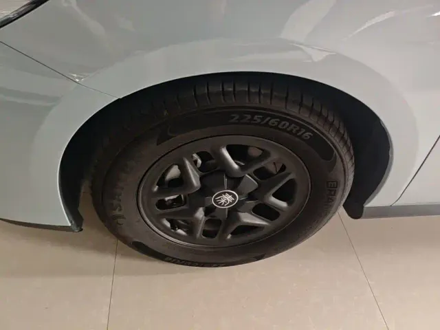 BYD Qin PLUS — Фото автомобиля 22