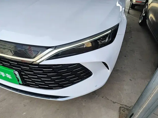 BYD Qin L — Фото автомобиля 23