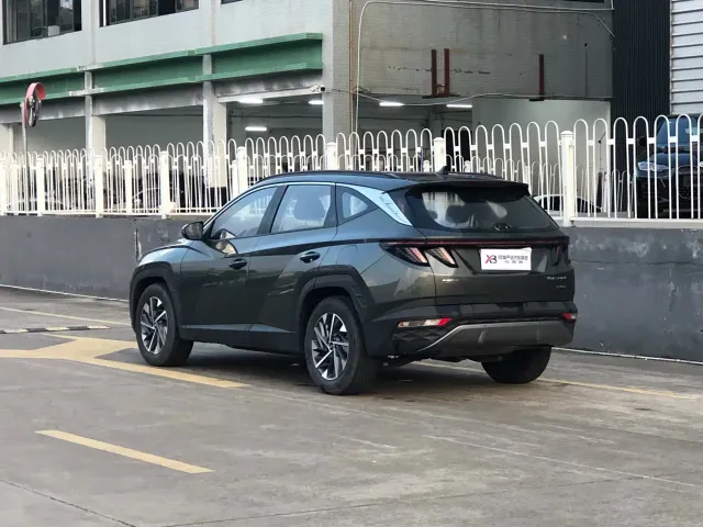 Hyundai Tucson — Фото автомобиля 6