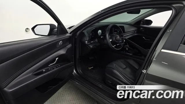 Hyundai Avante CN7 — Фото автомобиля 15