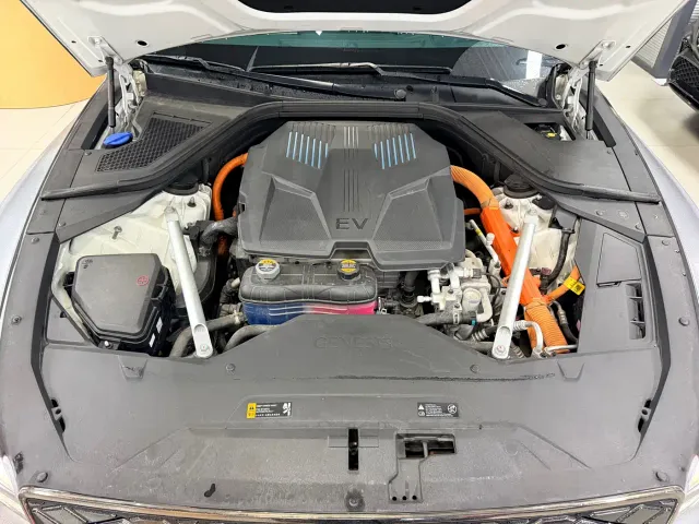 Genesis Pure Electric G80 — Фото автомобиля 22
