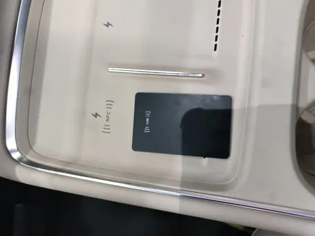 Xpeng P7+ — Фото автомобиля 8