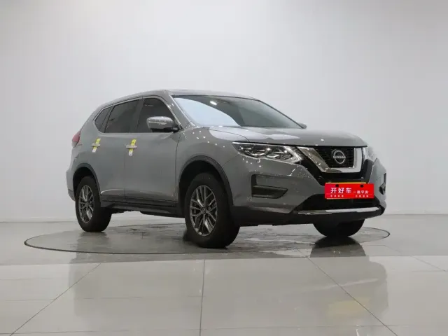 Nissan X-Trail — Фото автомобиля 3