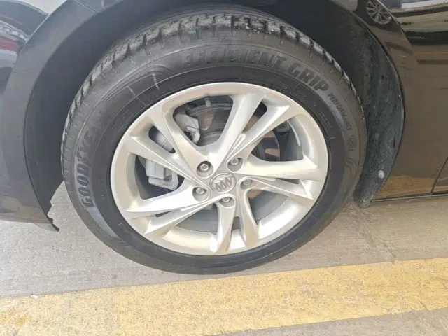 Buick Regal — Фото автомобиля 22