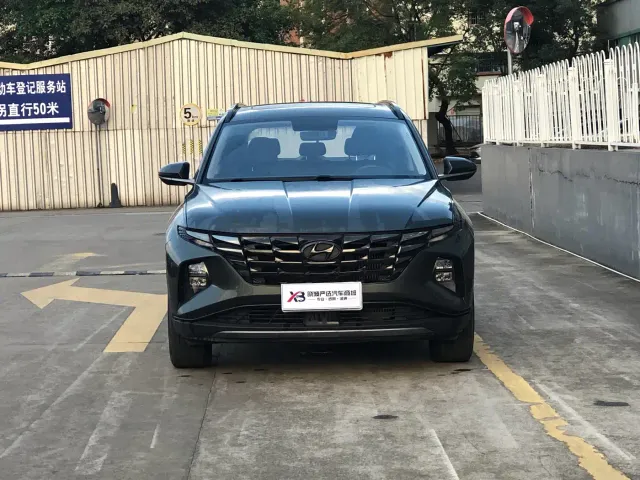 Hyundai Tucson — Фото автомобиля 2