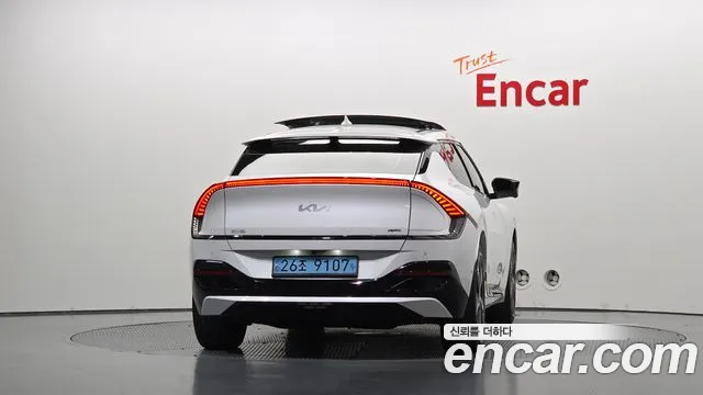 Kia EV6 — Фото автомобиля 4
