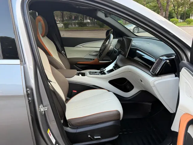 BYD Song Pro — Фото автомобиля 11