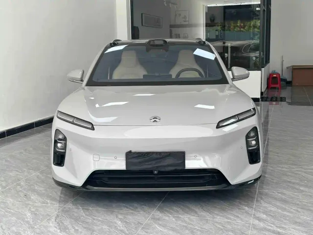 Nio ET5 Touring — Фото автомобиля 2