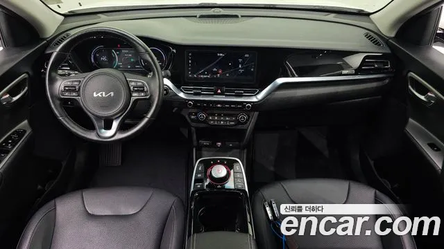 Kia Niro — Фото автомобиля 7