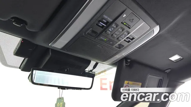 Toyota Alphard — Фото автомобиля 18