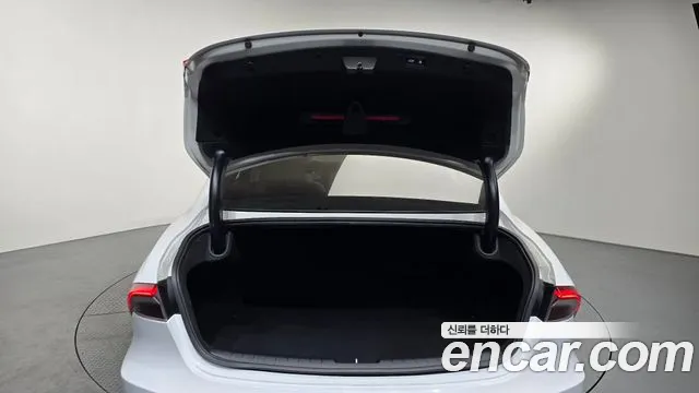Hyundai Grandeur Новый Grandeur IG — Фото автомобиля 18