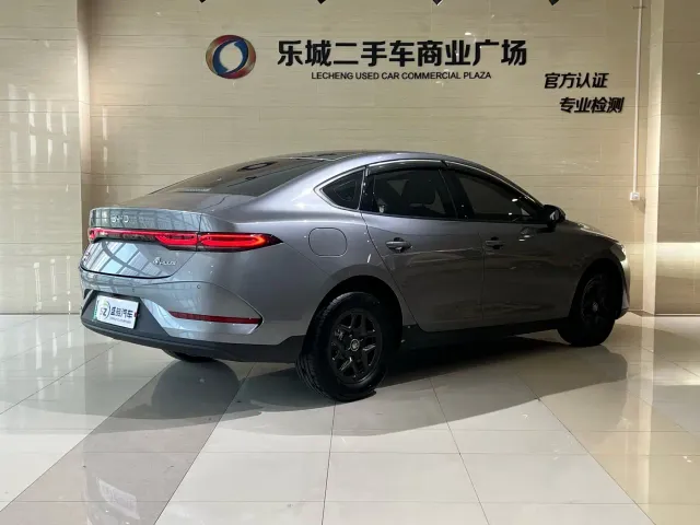 BYD Qin PLUS — Фото автомобиля 17