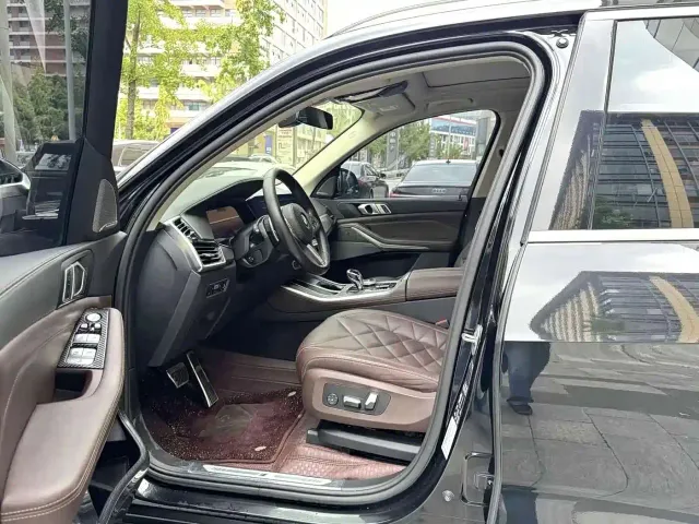 BMW X5 — Фото автомобиля 4