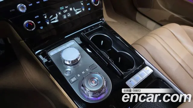 Genesis G80 Бензин 2.5 турбо AWD — Фото автомобиля 9