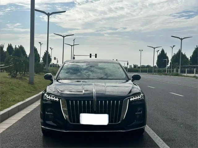 Hongqi H5 — Фото автомобиля 2