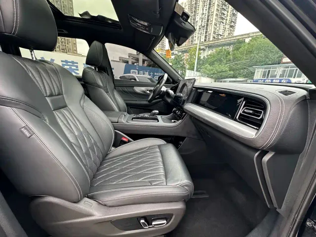 GAC Trumpchi GS8 — Фото автомобиля 13