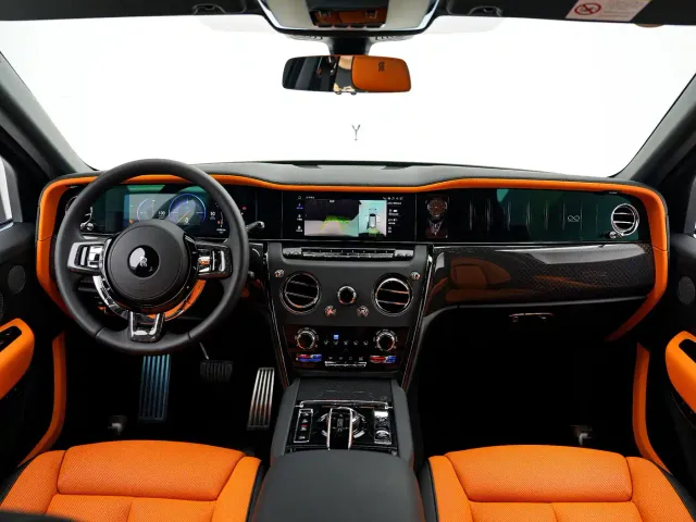 Rolls-Royce Cullinan — Фото автомобиля 18