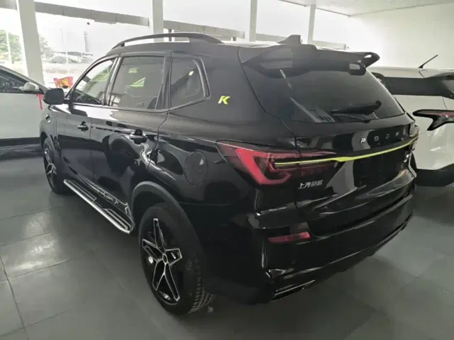 Roewe RX5 — Фото автомобиля 4