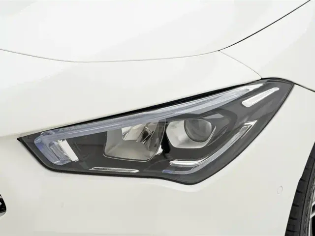 Mercedes-Benz CLA-Class — Фото автомобиля 12
