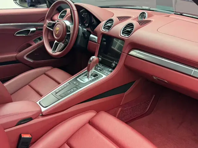 Porsche 718 — Фото автомобиля 8