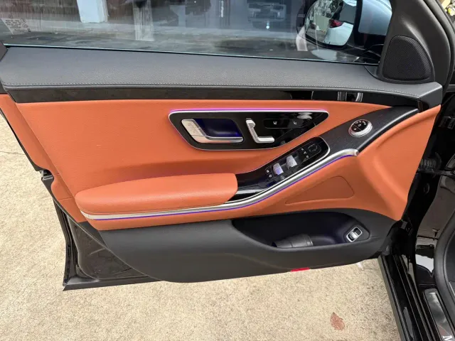 Mercedes-Benz S-Class — Фото автомобиля 8
