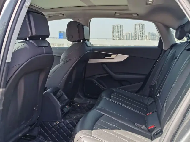 Audi A4L — Фото автомобиля 10