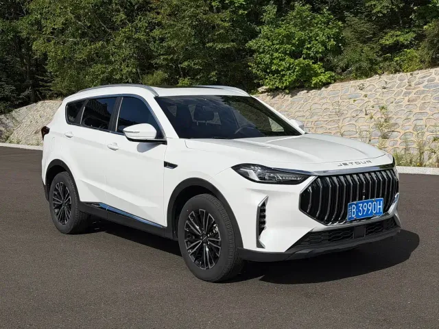 Jetour X70 Plus — Фото автомобиля 3