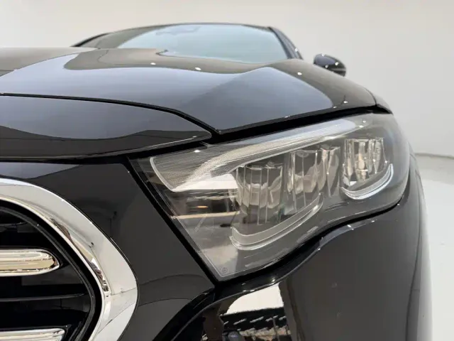 Mercedes-Benz E-Class — Фото автомобиля 9